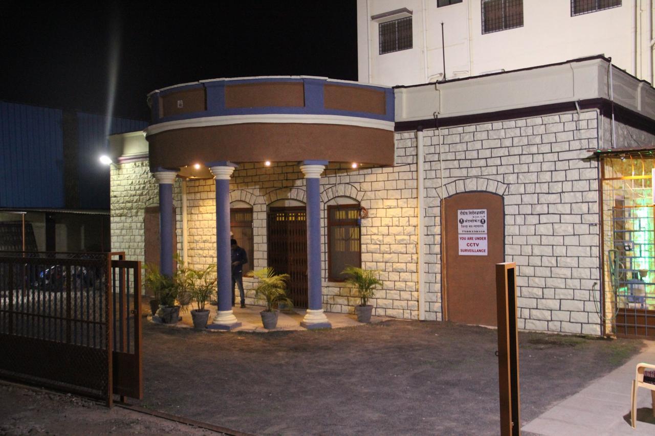 Yuvraj Lodge Osmanabad Kültér fotó