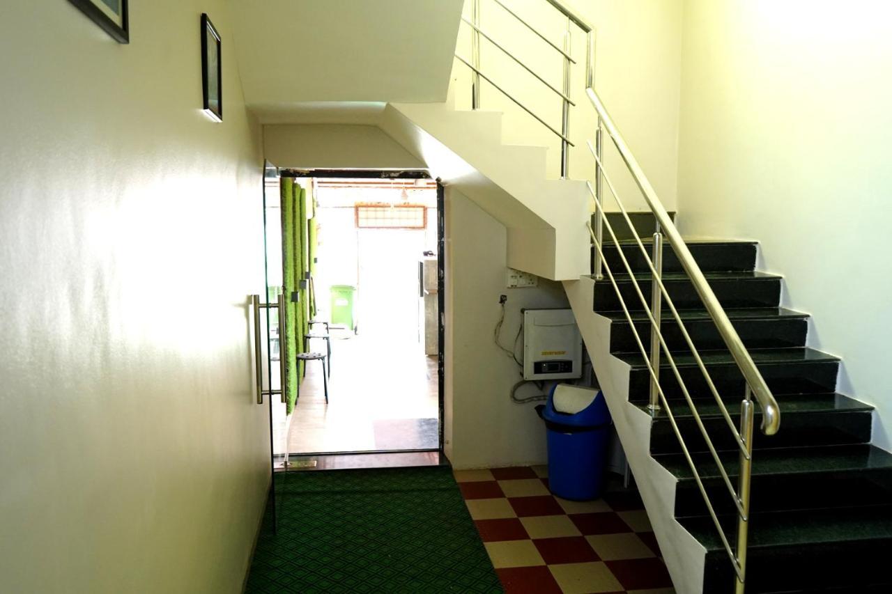Yuvraj Lodge Osmanabad Kültér fotó
